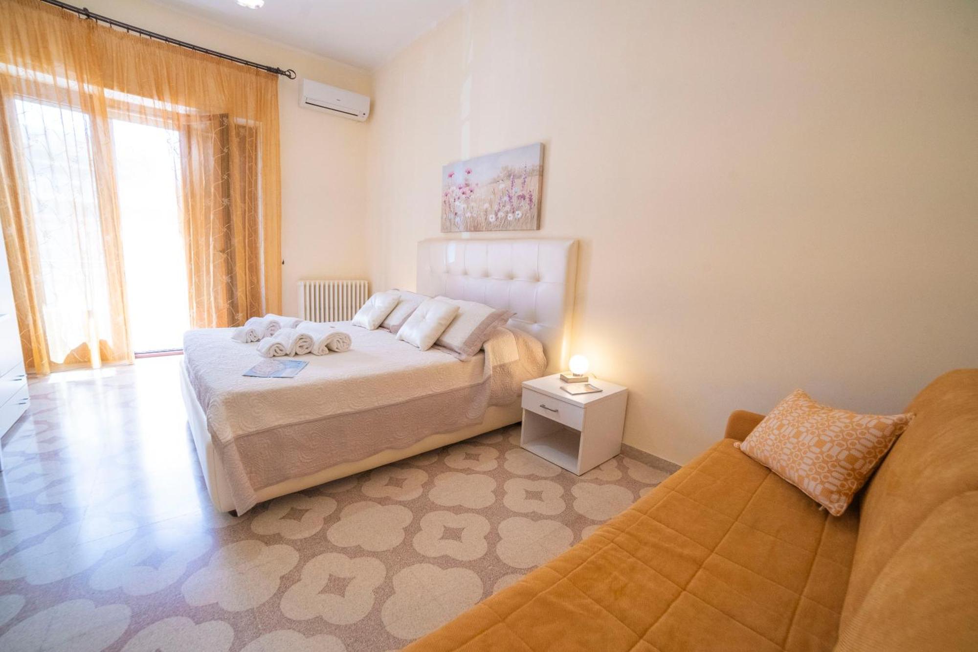 B&B A Due Passi Otranto Buitenkant foto