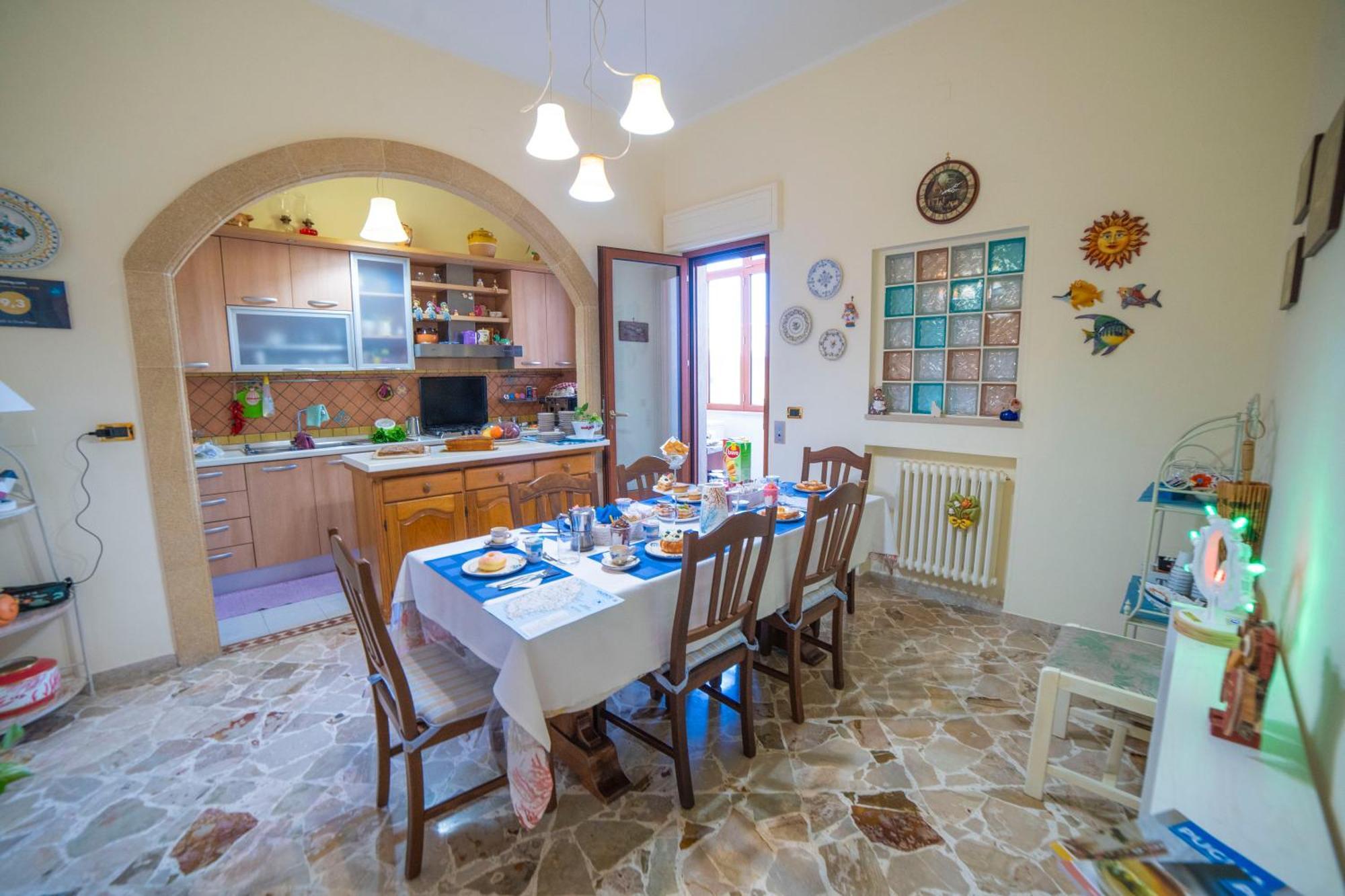 B&B A Due Passi Otranto Buitenkant foto